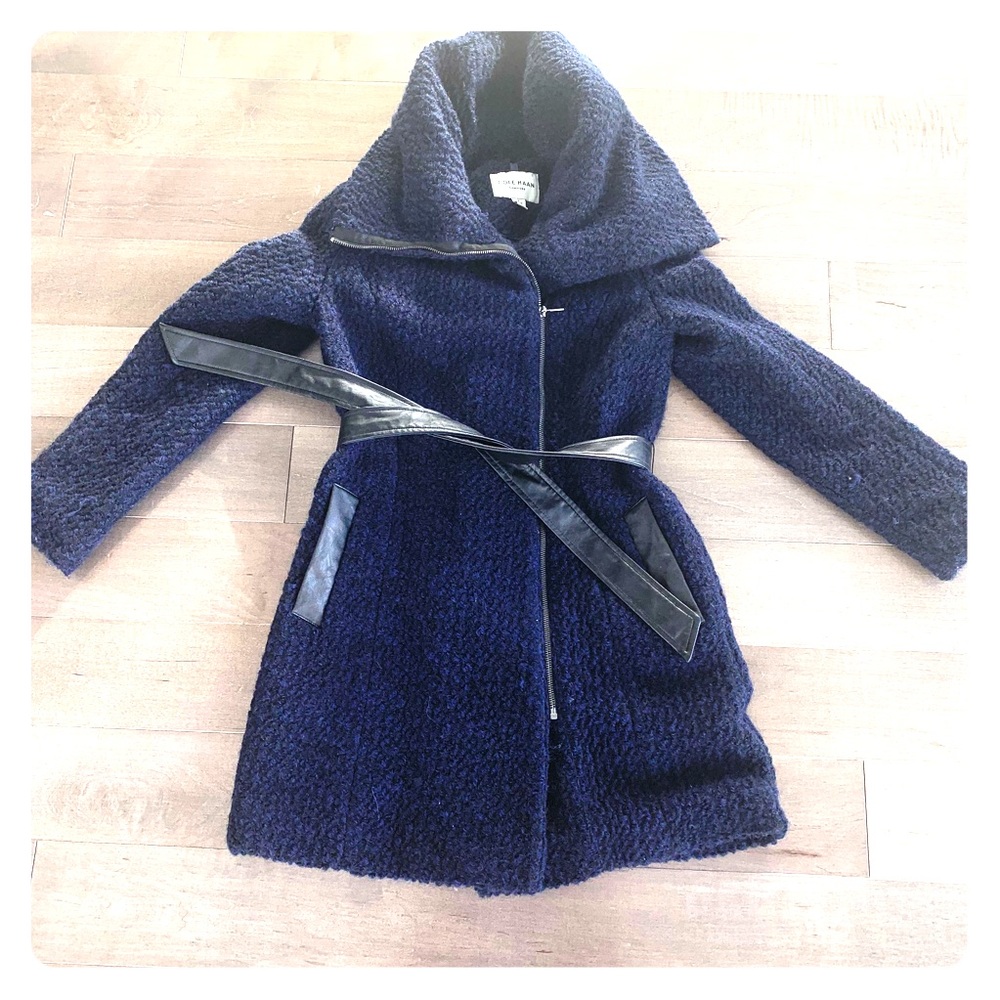 Beautiful Navy Cole Haan spring coat - gently used